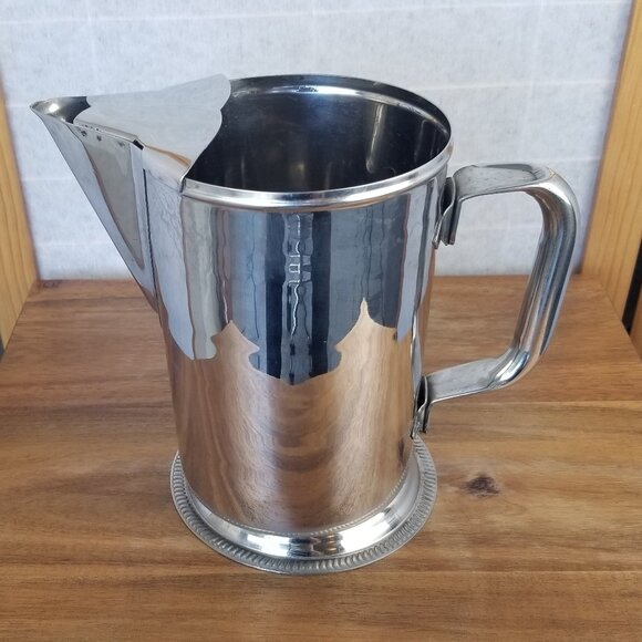 Vintage Stainless Steel Pitcher w/Handle and Ice Blocker Spout 7" Tall 2 QT - Picture 3 of 8